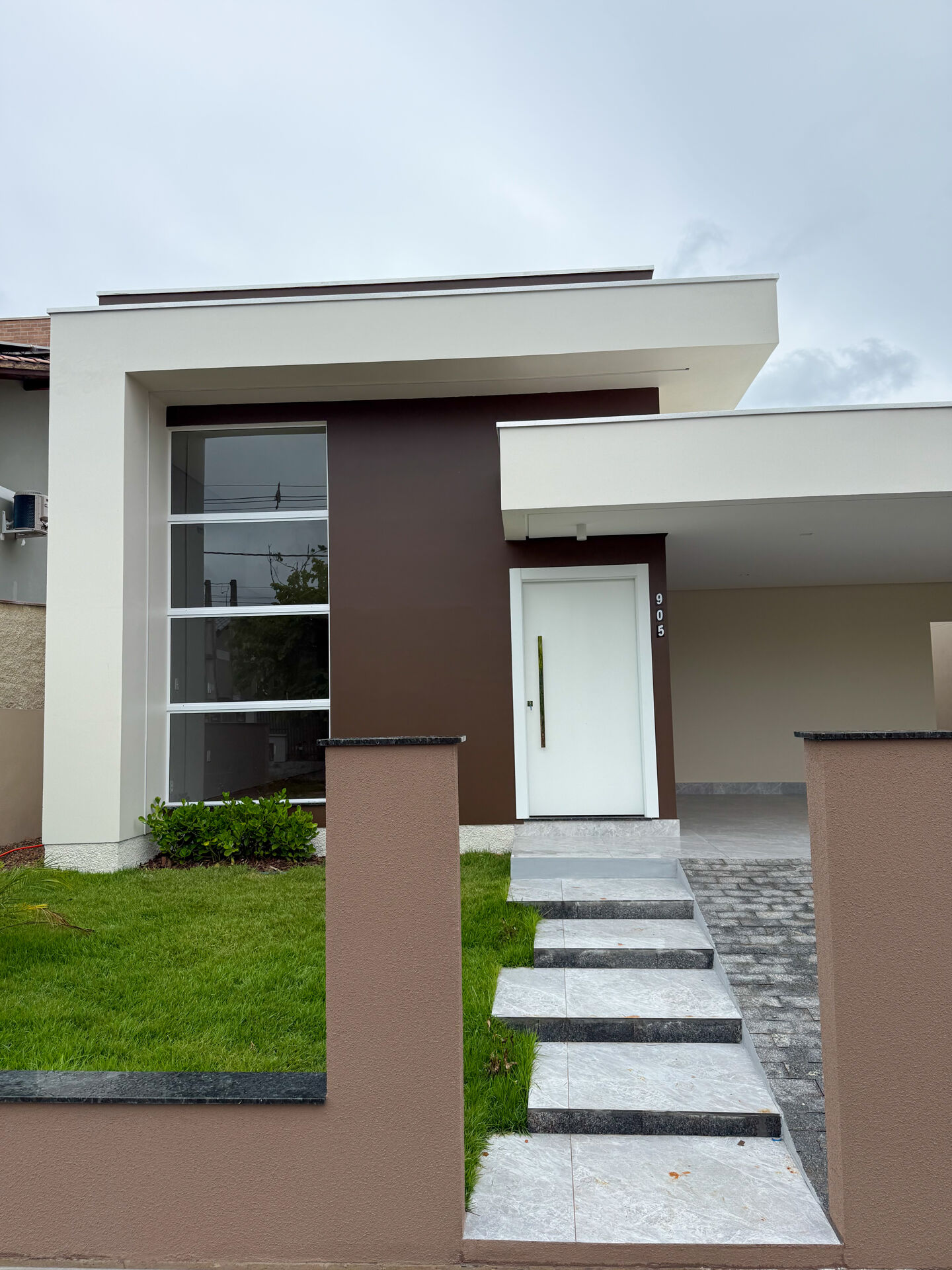 Casa com suite e duas vagas de garagem no bairro Estrada das Areias, Indaial/SC — foto 3