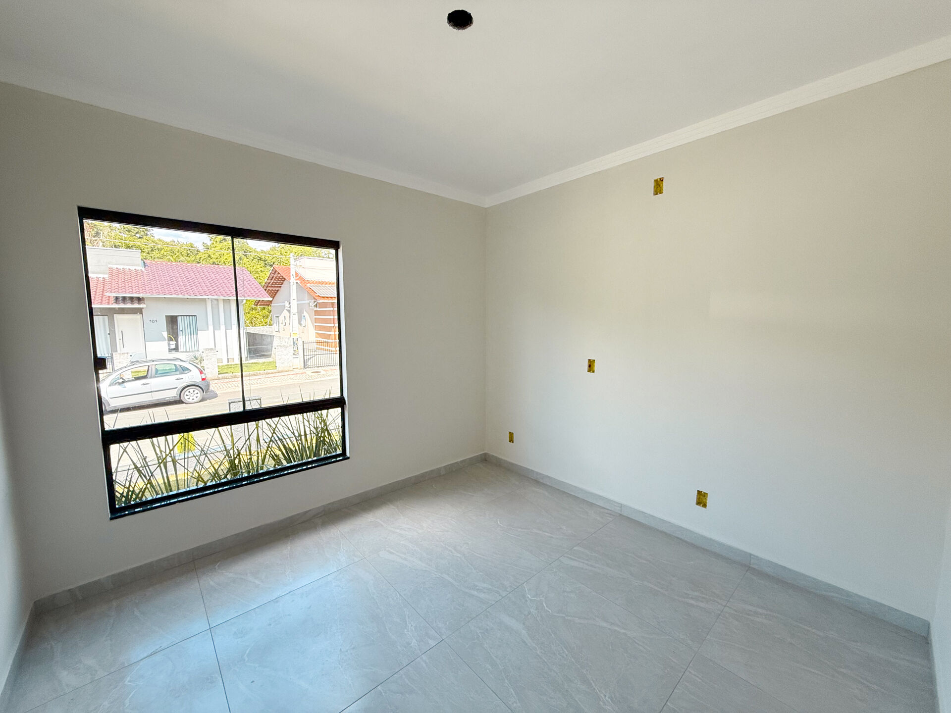 Casa com 3 dormitórios sendo uma suíte e amplo terreno no bairro João Paulo II em Indaial-SC — foto 7