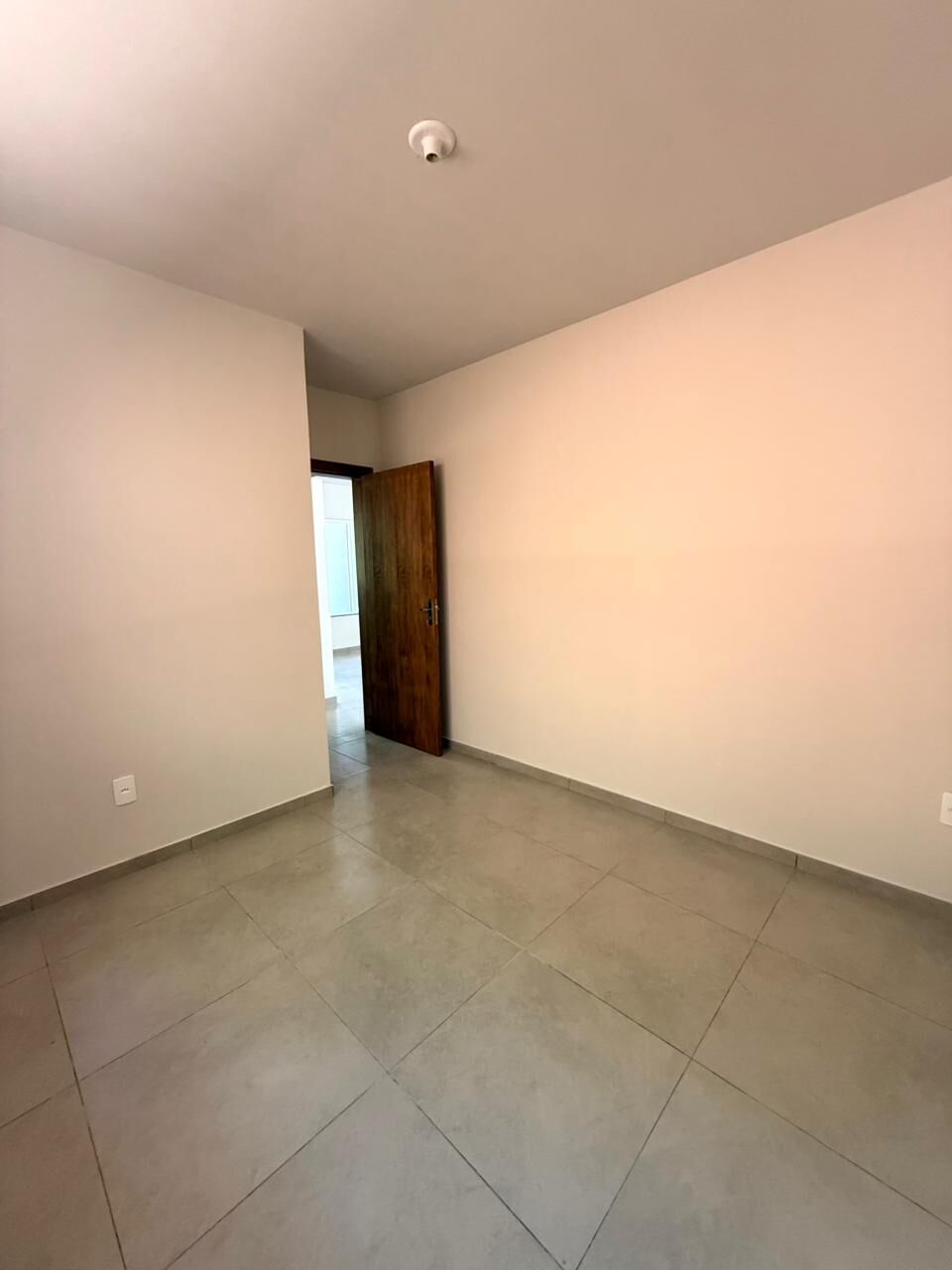 CASA FUNDOS AREA VERDE — foto 4