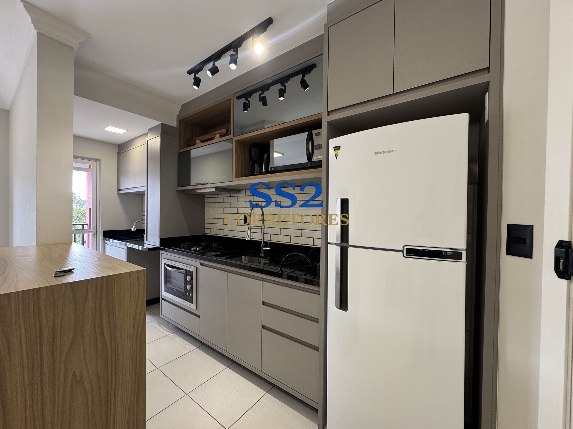 Apartamento com 02 dormitórios totalmente mobiliado à venda no bairro Escola Agrícola! - foto 1