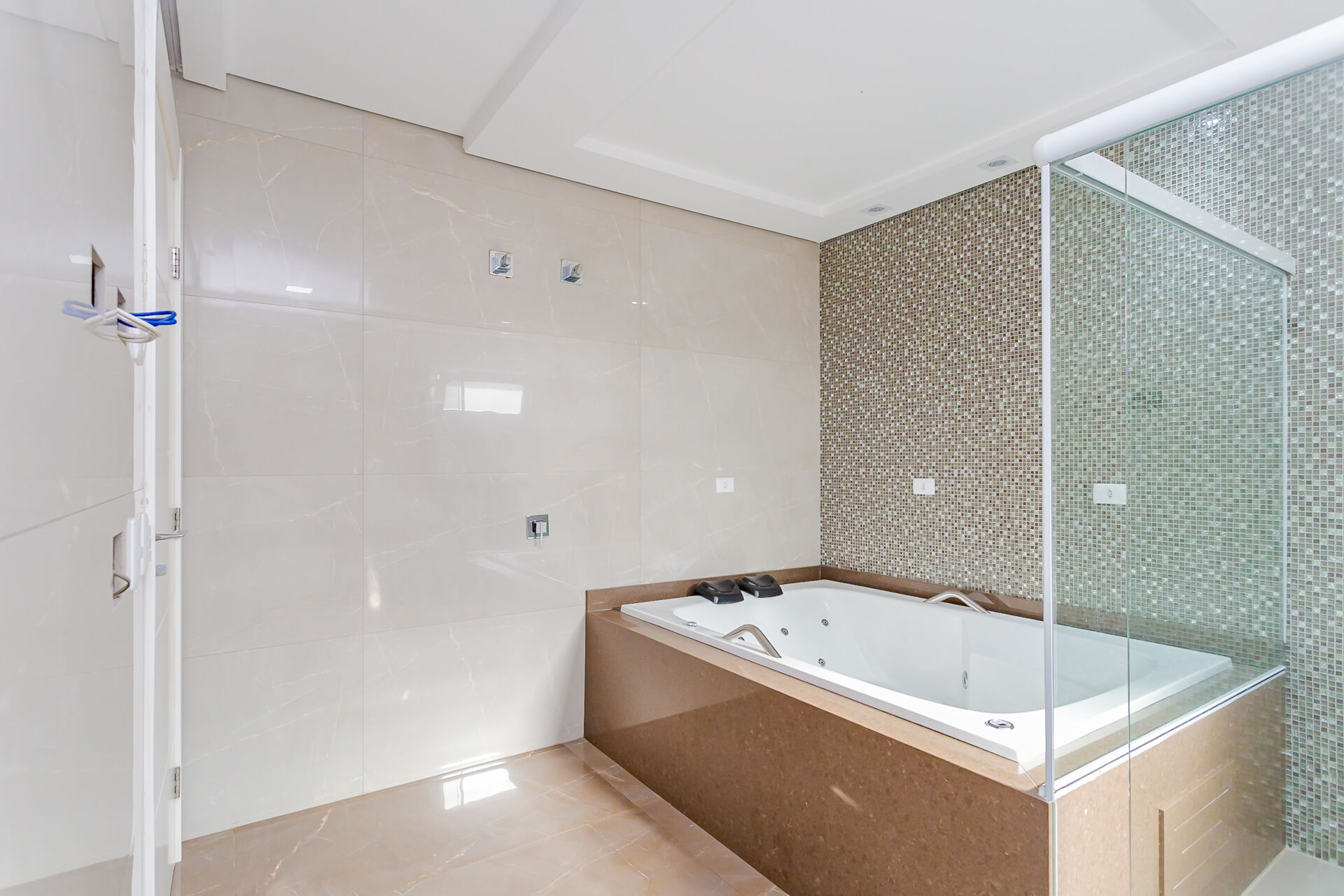 Casa de Condomínio à venda com 3 quartos, 800m² - Foto 24
