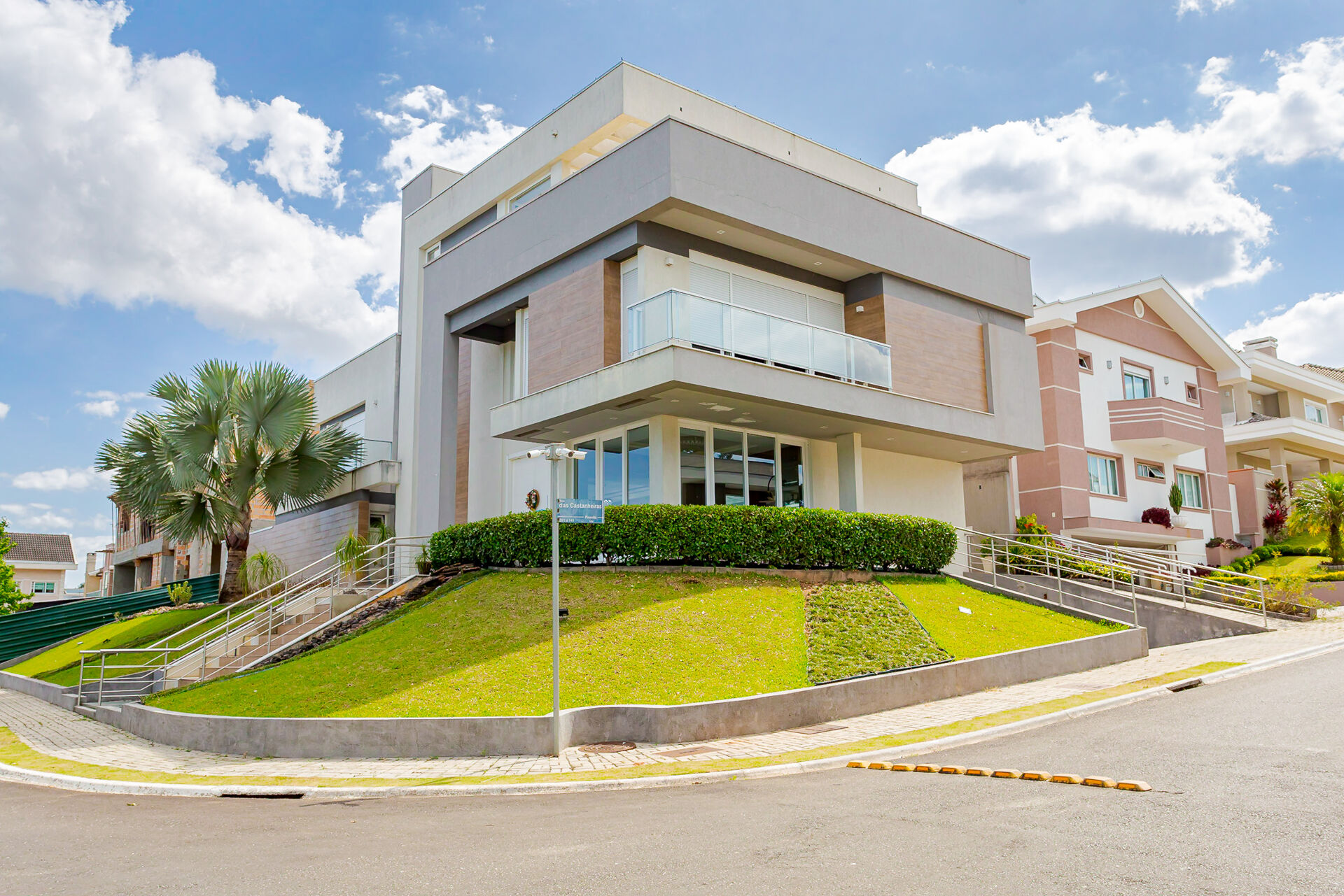 Casa de Condomínio à venda com 3 quartos, 800m² - Foto 1