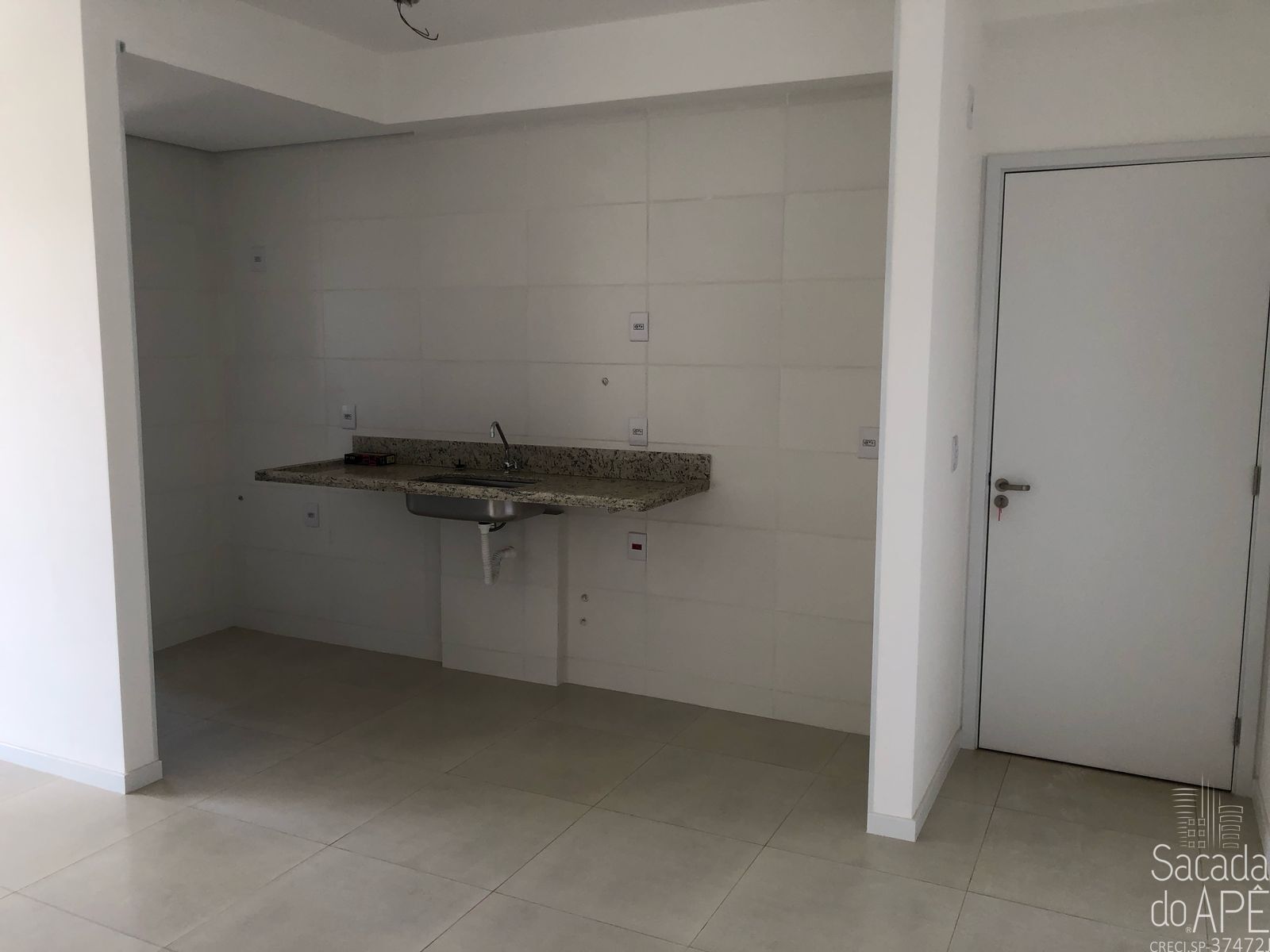 Apartamento à venda com 2 quartos, 68m² - Foto 4