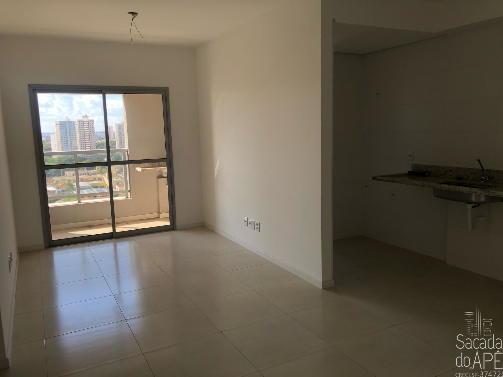 Apartamento à venda com 2 quartos, 68m² - Foto 2