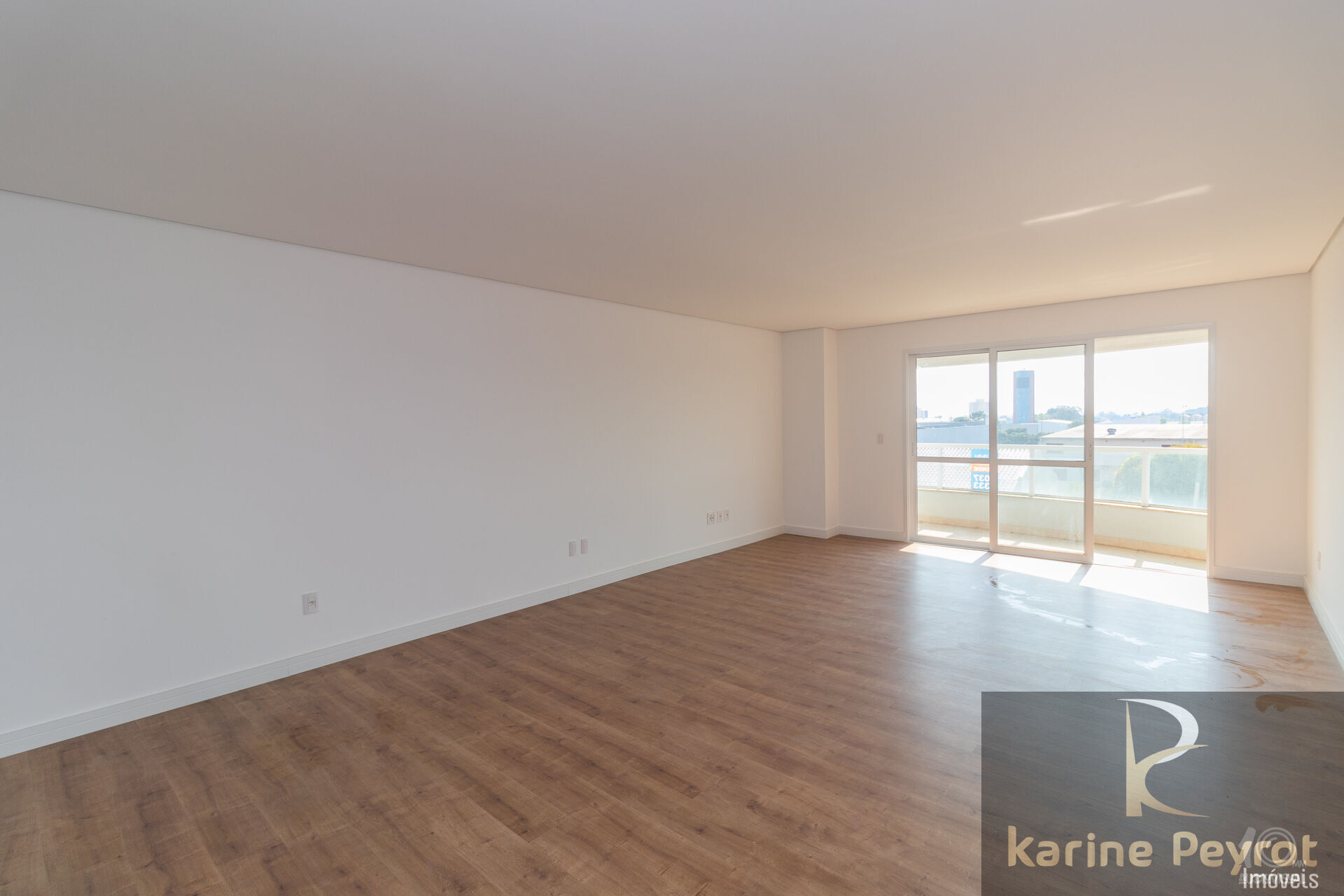 Apartamento à venda com 3 quartos, 124m² - Foto 4