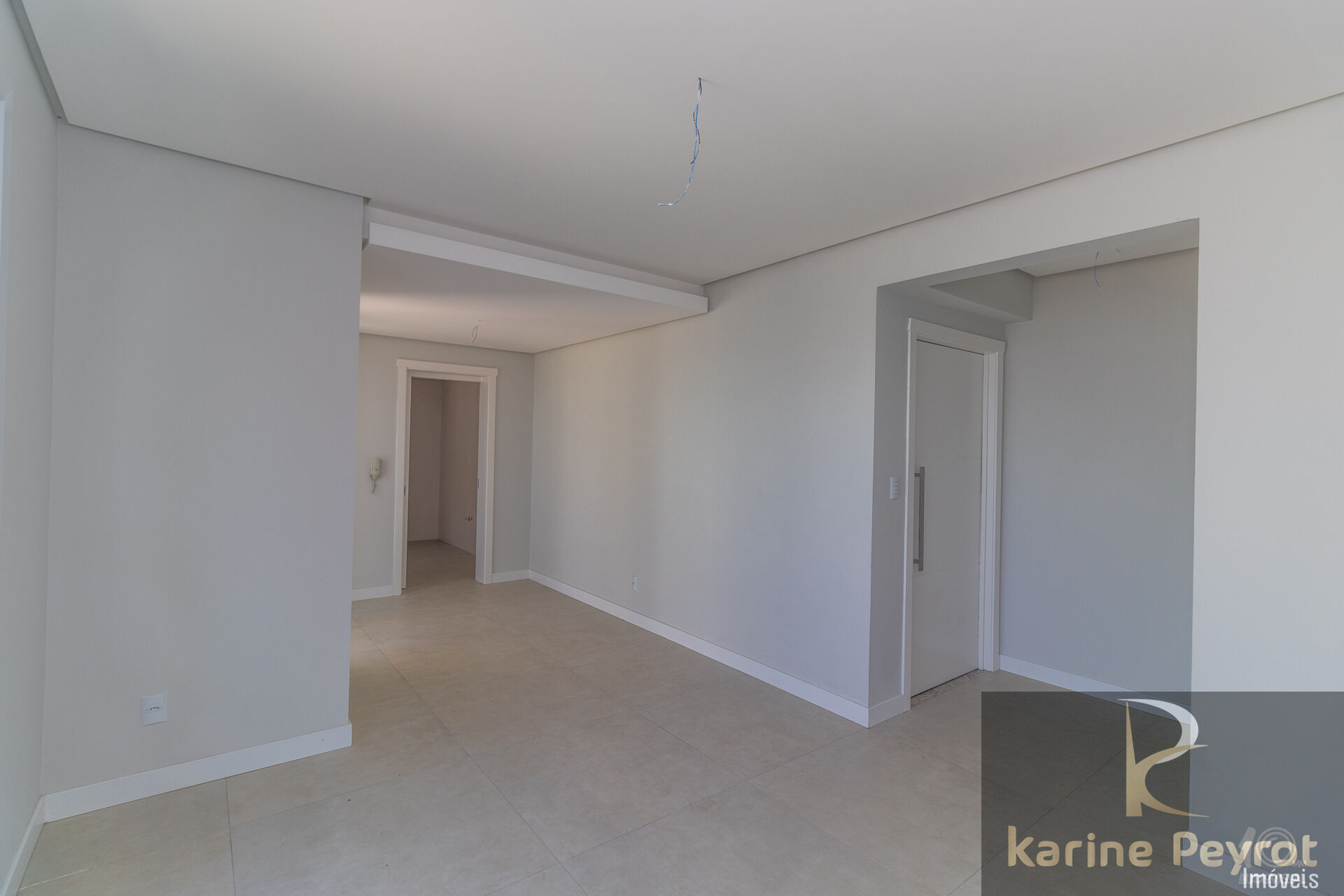 Apartamento à venda com 2 quartos, 115m² - Foto 3