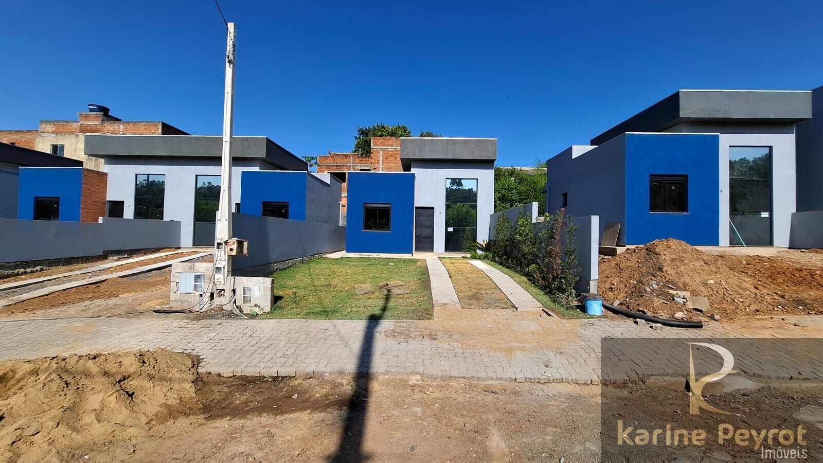 Casa à venda com 3 quartos, 58m² - Foto 11