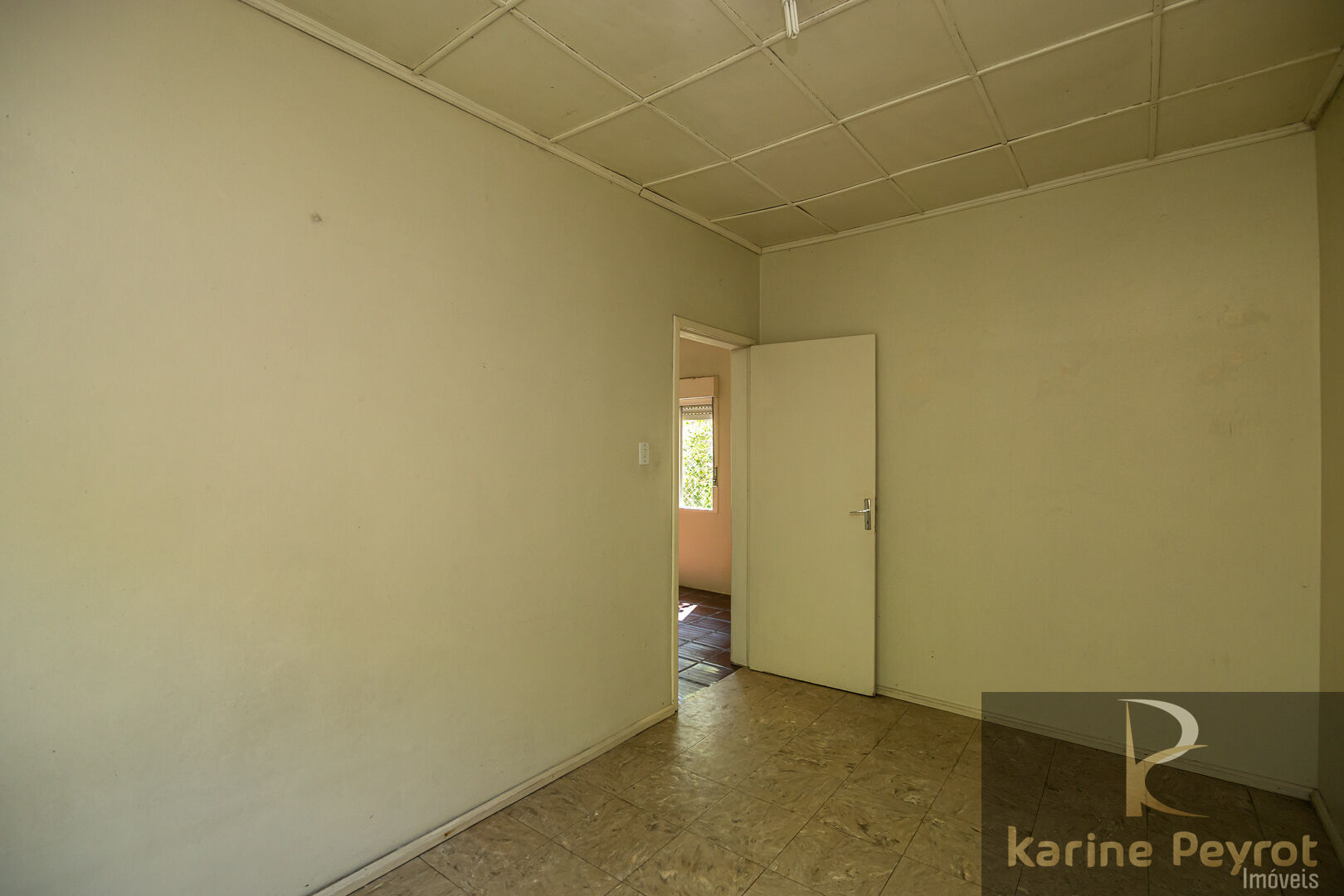 Casa à venda com 3 quartos, 98m² - Foto 29