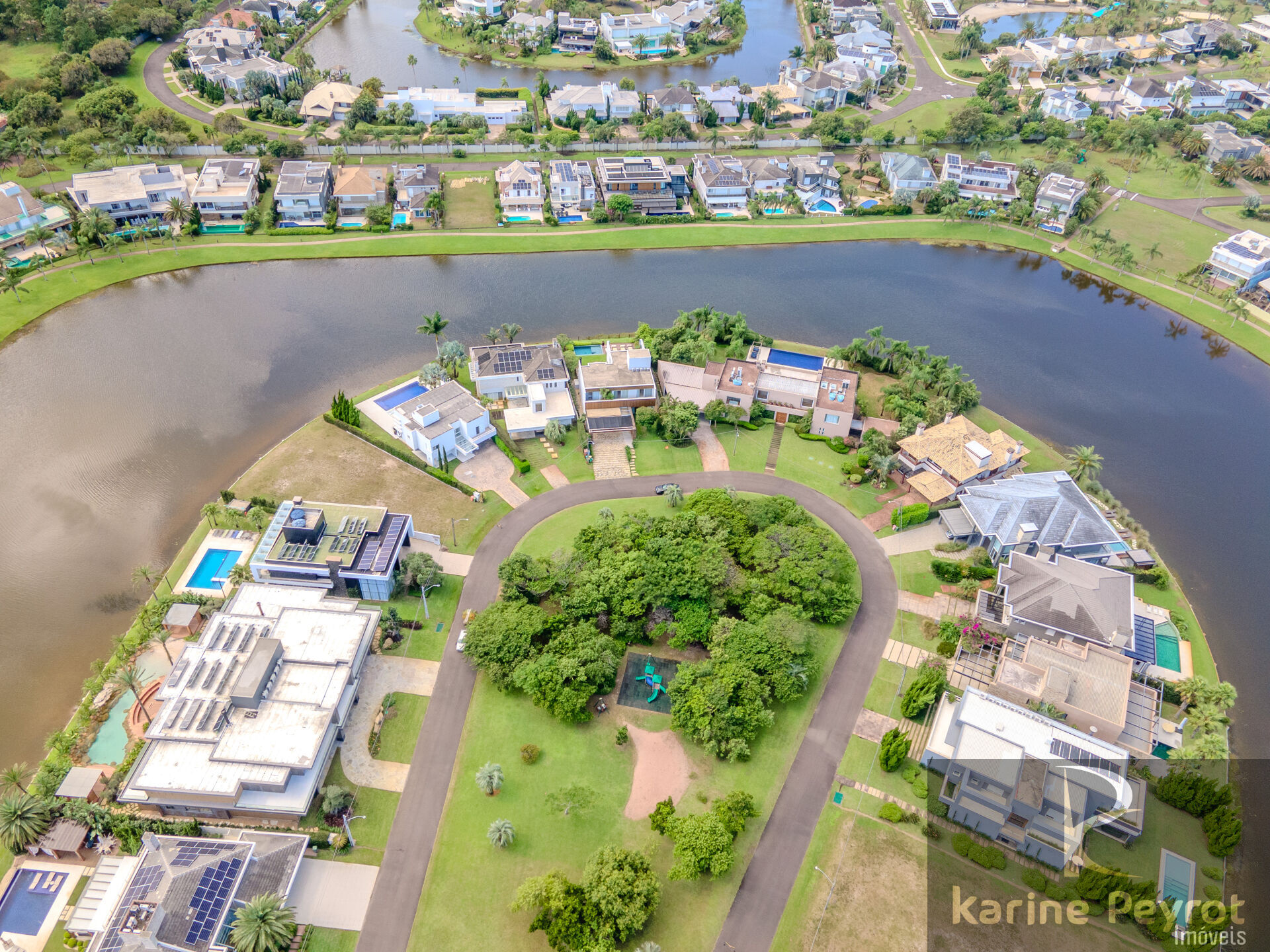 Casa de Condomínio à venda com 4 quartos, 540m² - Foto 38