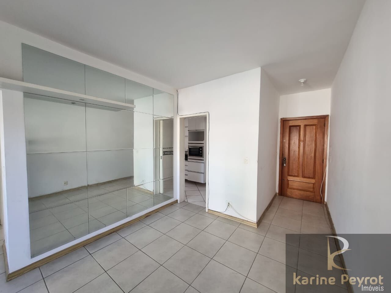 Apartamento à venda com 2 quartos, 71m² - Foto 4