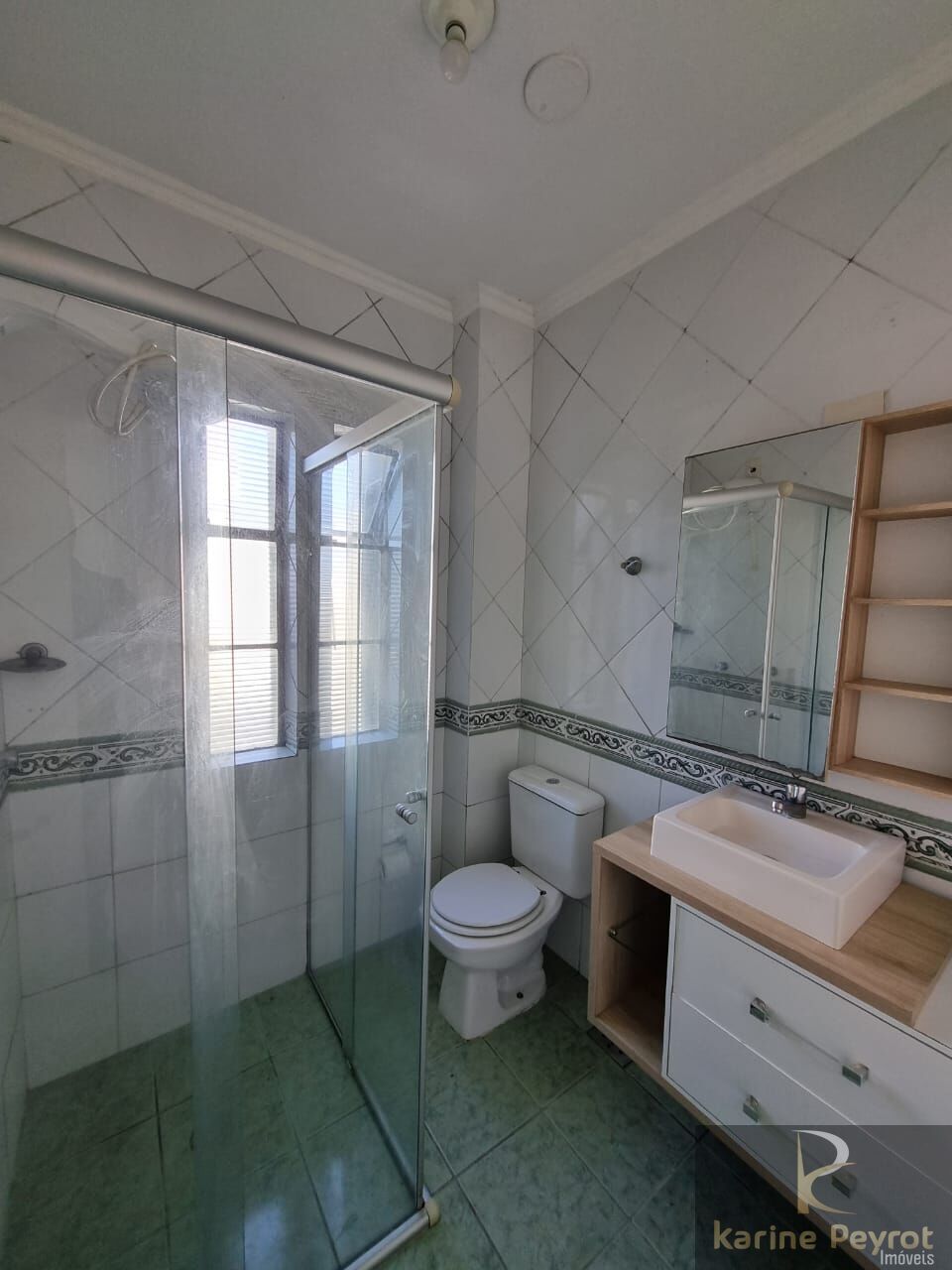 Apartamento à venda com 2 quartos, 71m² - Foto 2