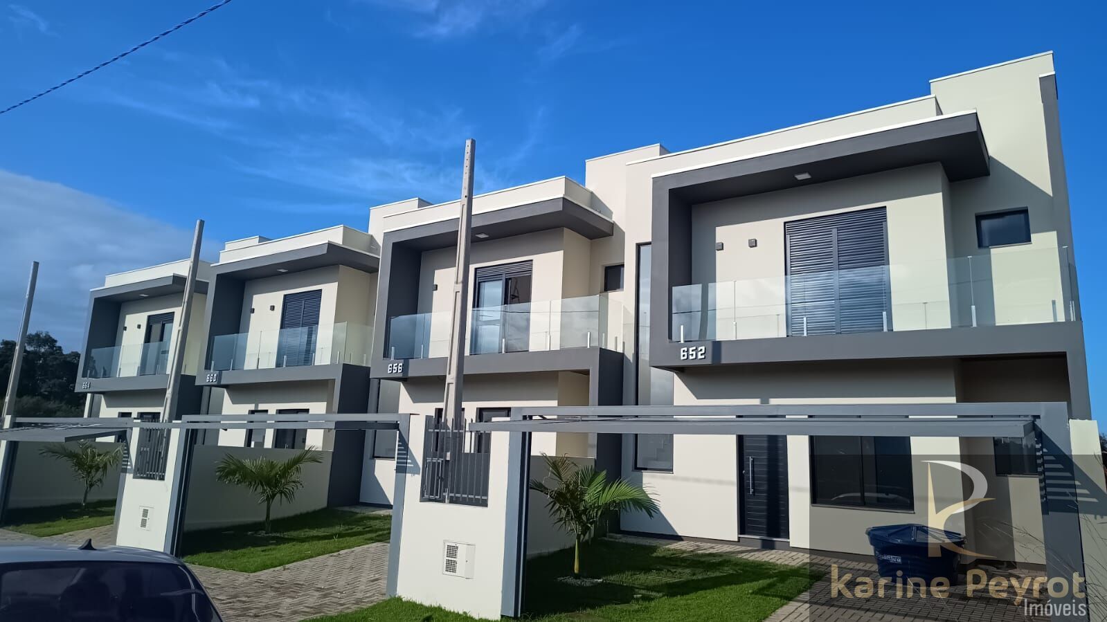 Sobrado à venda com 3 quartos, 80m² - Foto 1