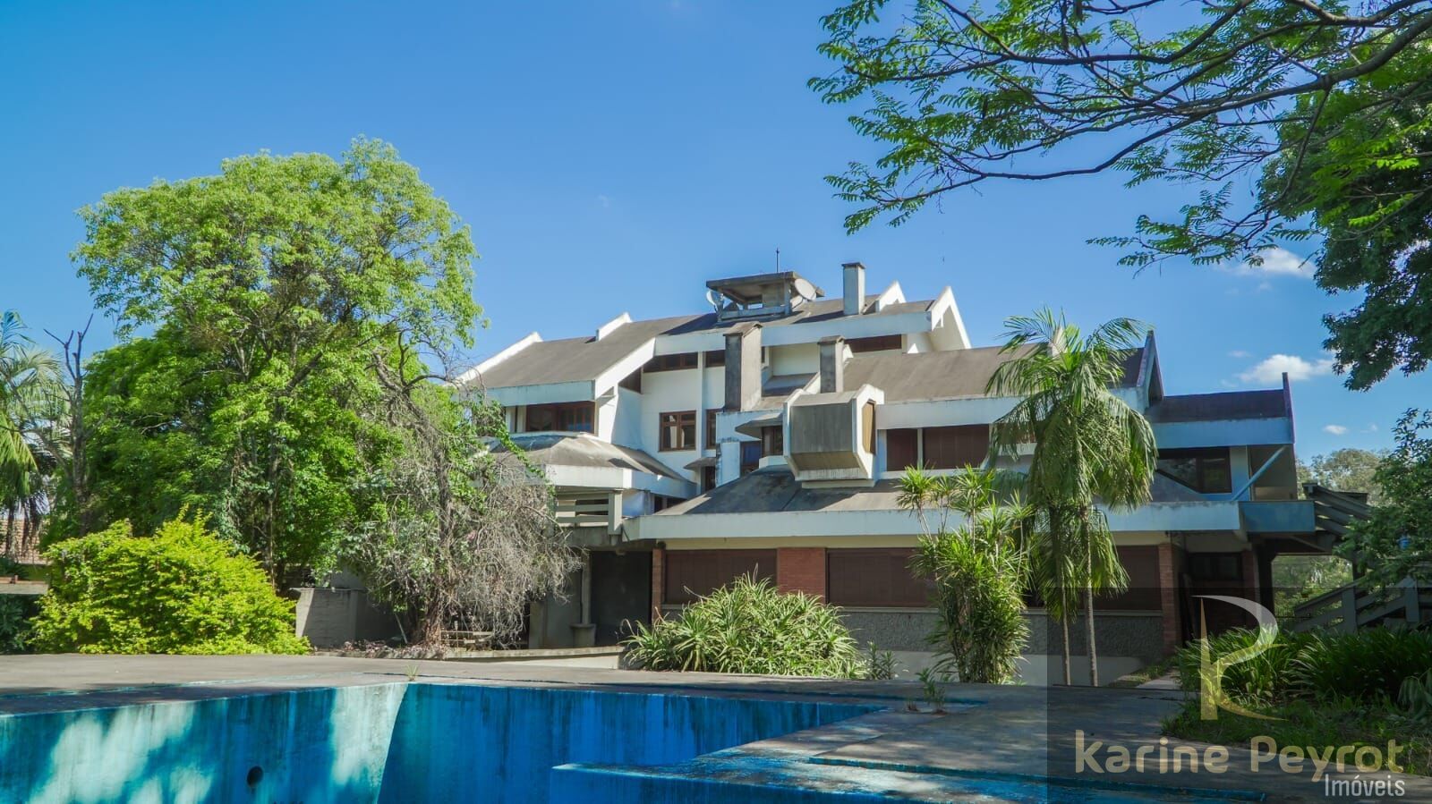 Casa à venda com 6 quartos, 1100m² - Foto 14