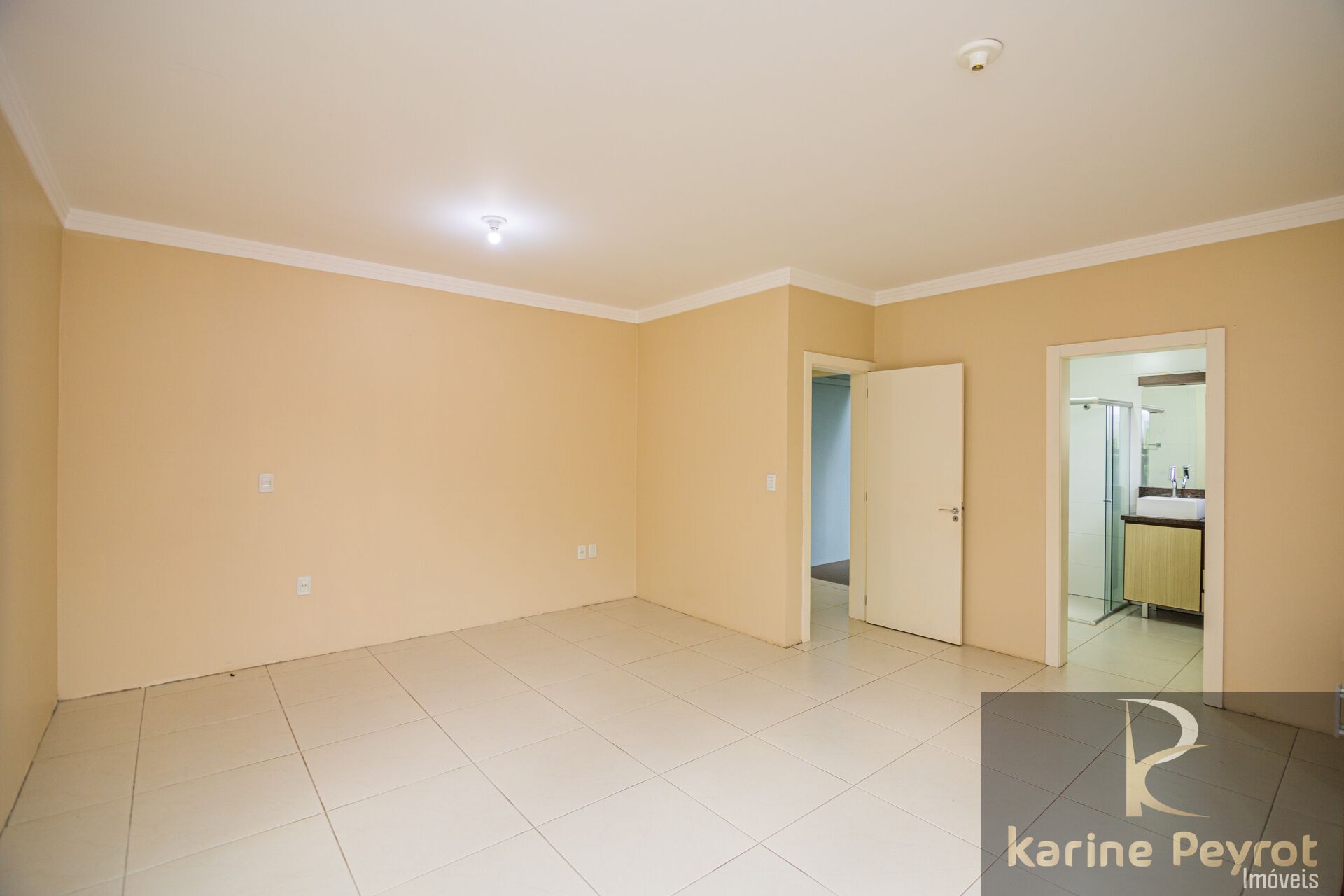 Casa à venda com 4 quartos, 380m² - Foto 10