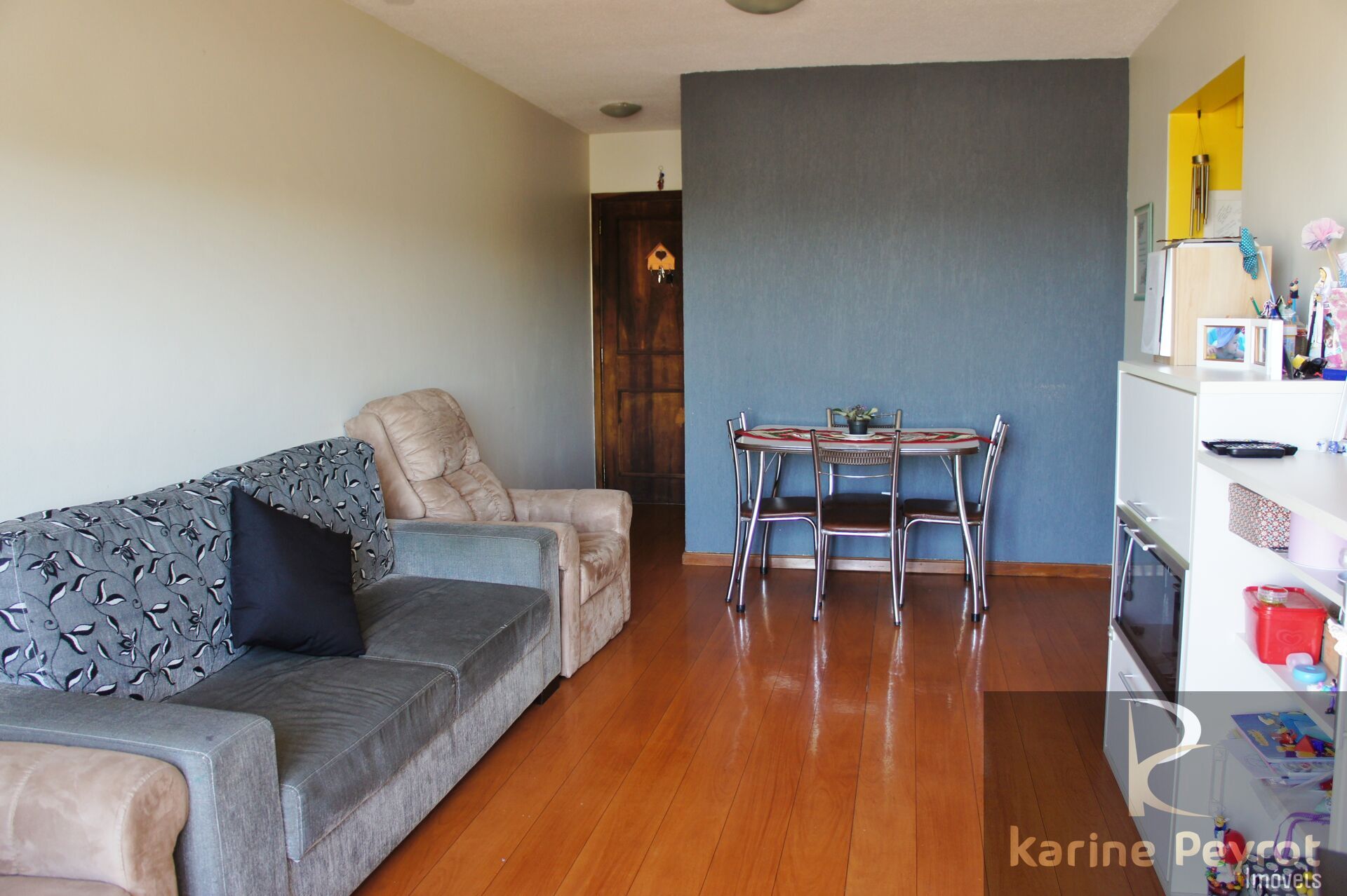 Apartamento à venda com 2 quartos, 72m² - Foto 2