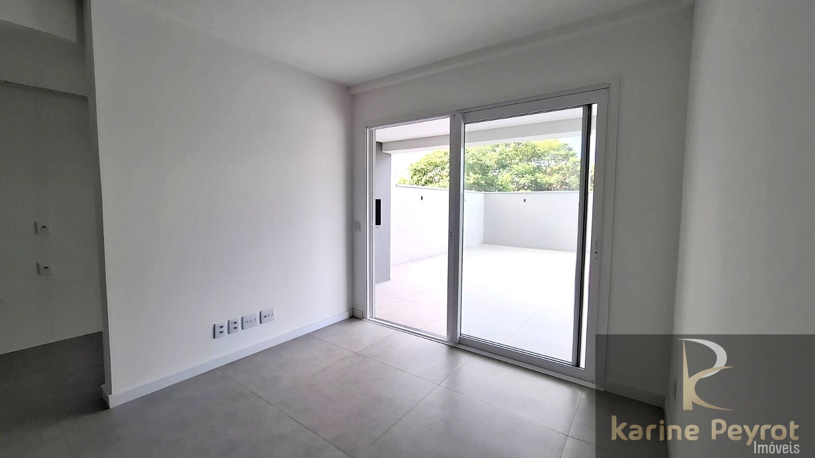 Apartamento à venda com 3 quartos, 254m² - Foto 18