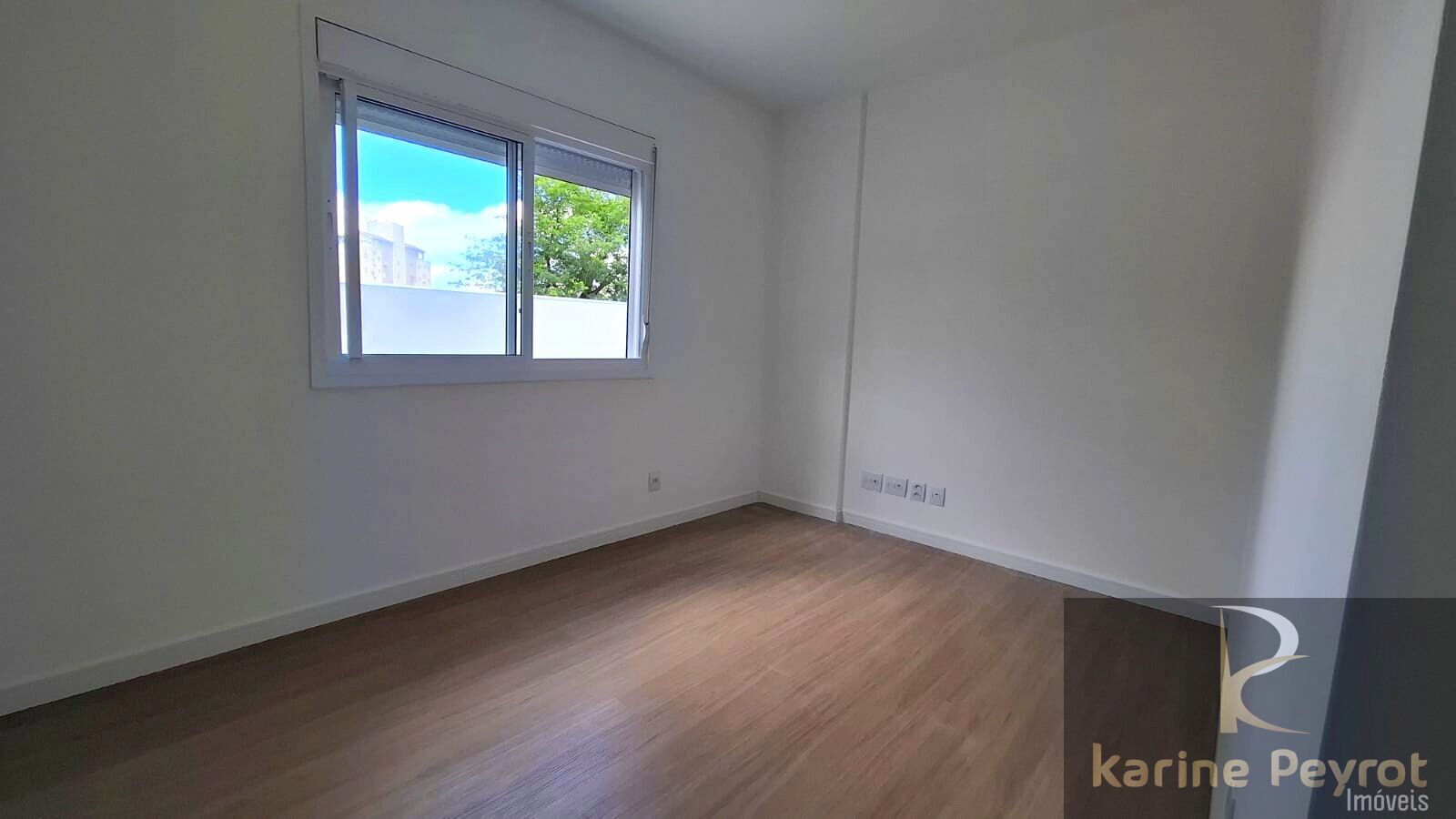 Apartamento à venda com 3 quartos, 254m² - Foto 10