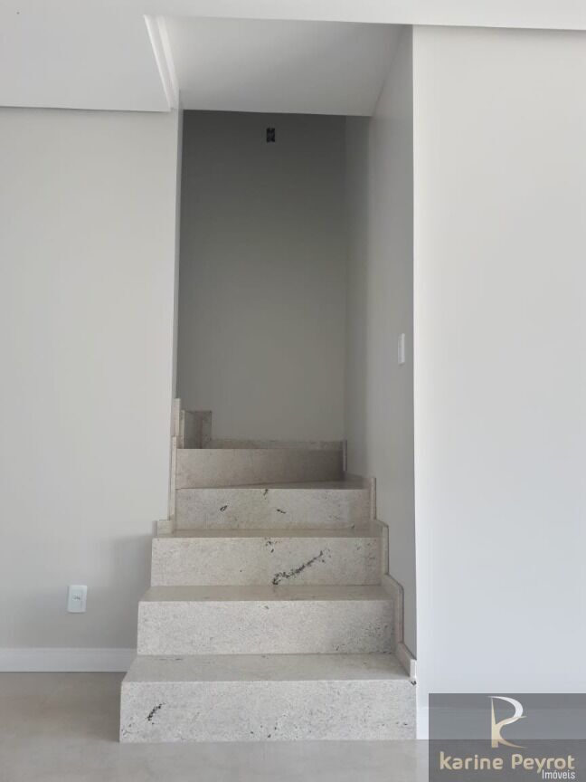 Casa à venda, 212m² - Foto 13