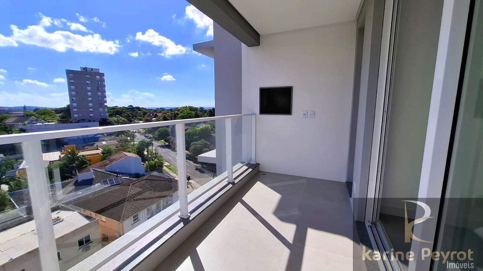 Apartamento à venda com 3 quartos, 86m² - Foto 1