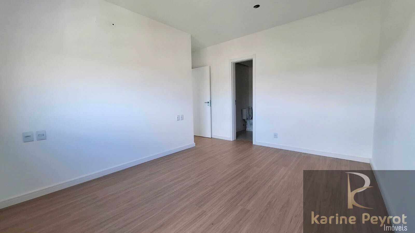 Apartamento à venda com 3 quartos, 86m² - Foto 3