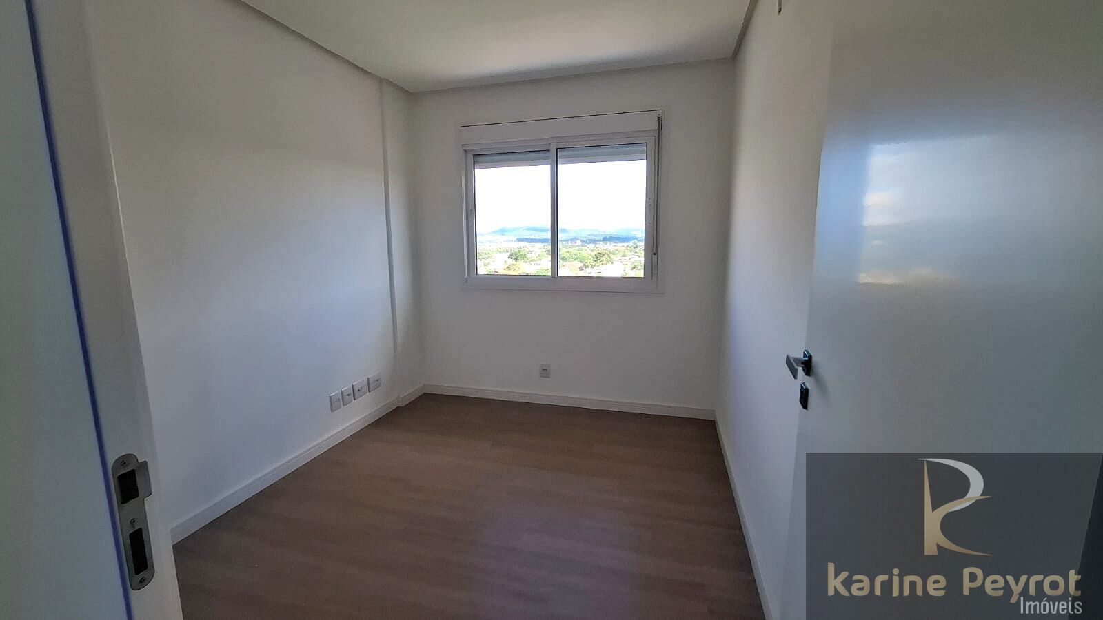 Apartamento à venda com 3 quartos, 86m² - Foto 7