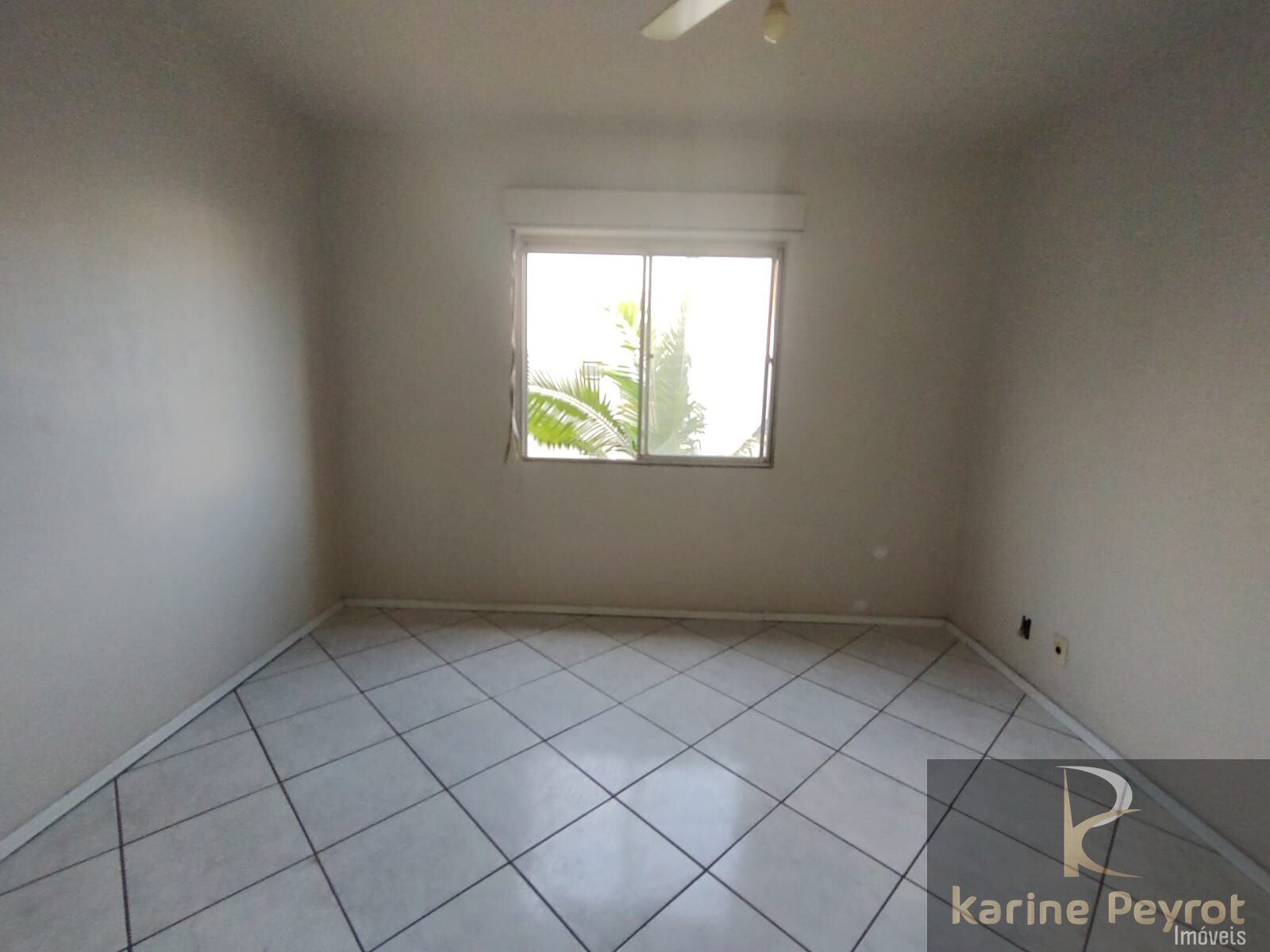 Apartamento à venda com 2 quartos, 60m² - Foto 8