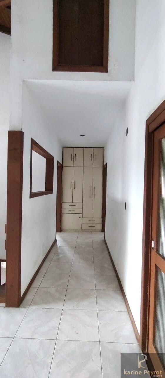 Casa à venda com 3 quartos, 300m² - Foto 6