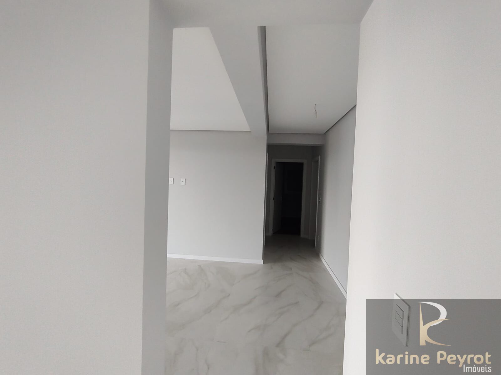 Apartamento à venda com 3 quartos, 329m² - Foto 9