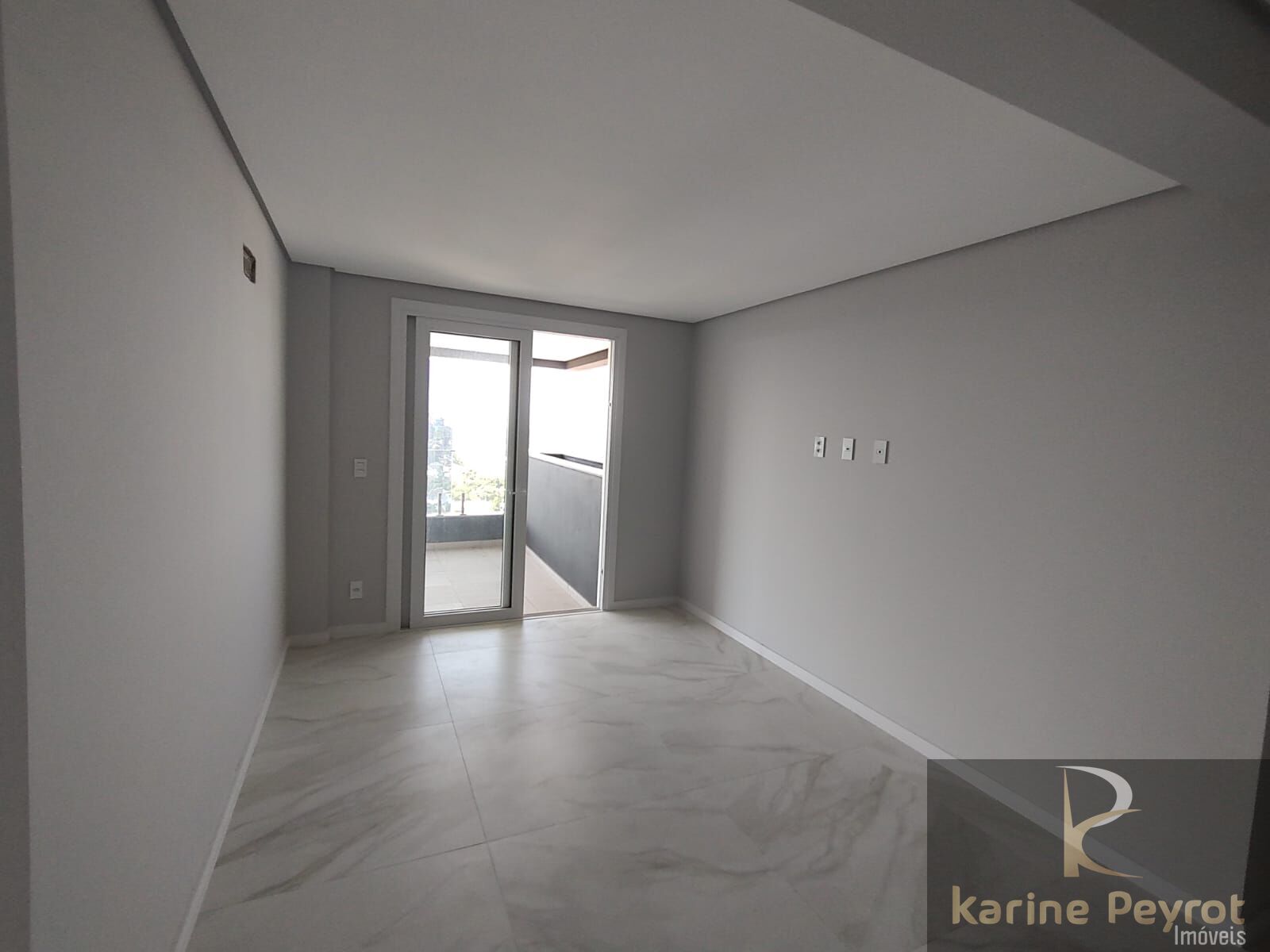 Apartamento à venda com 3 quartos, 329m² - Foto 5