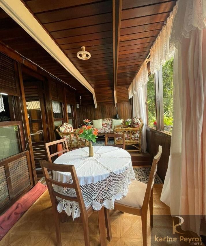 Casa à venda com 4 quartos, 400m² - Foto 25