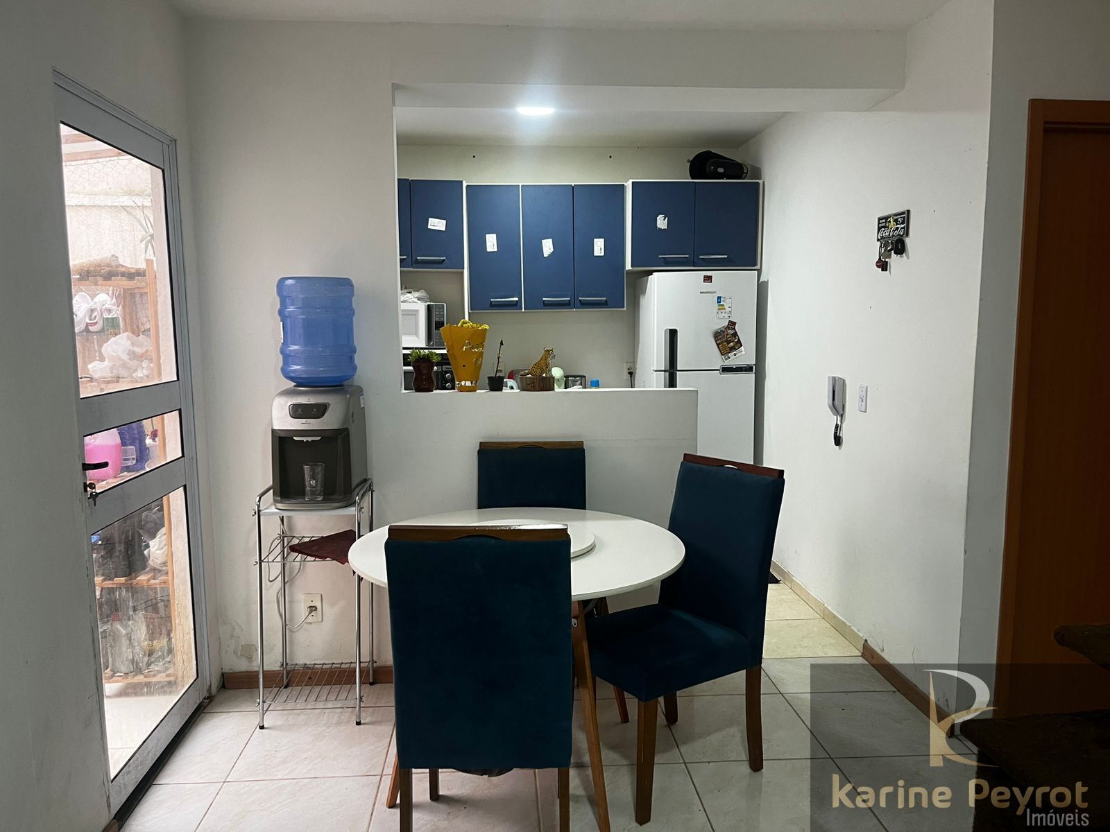 Apartamento à venda com 2 quartos, 49m² - Foto 2