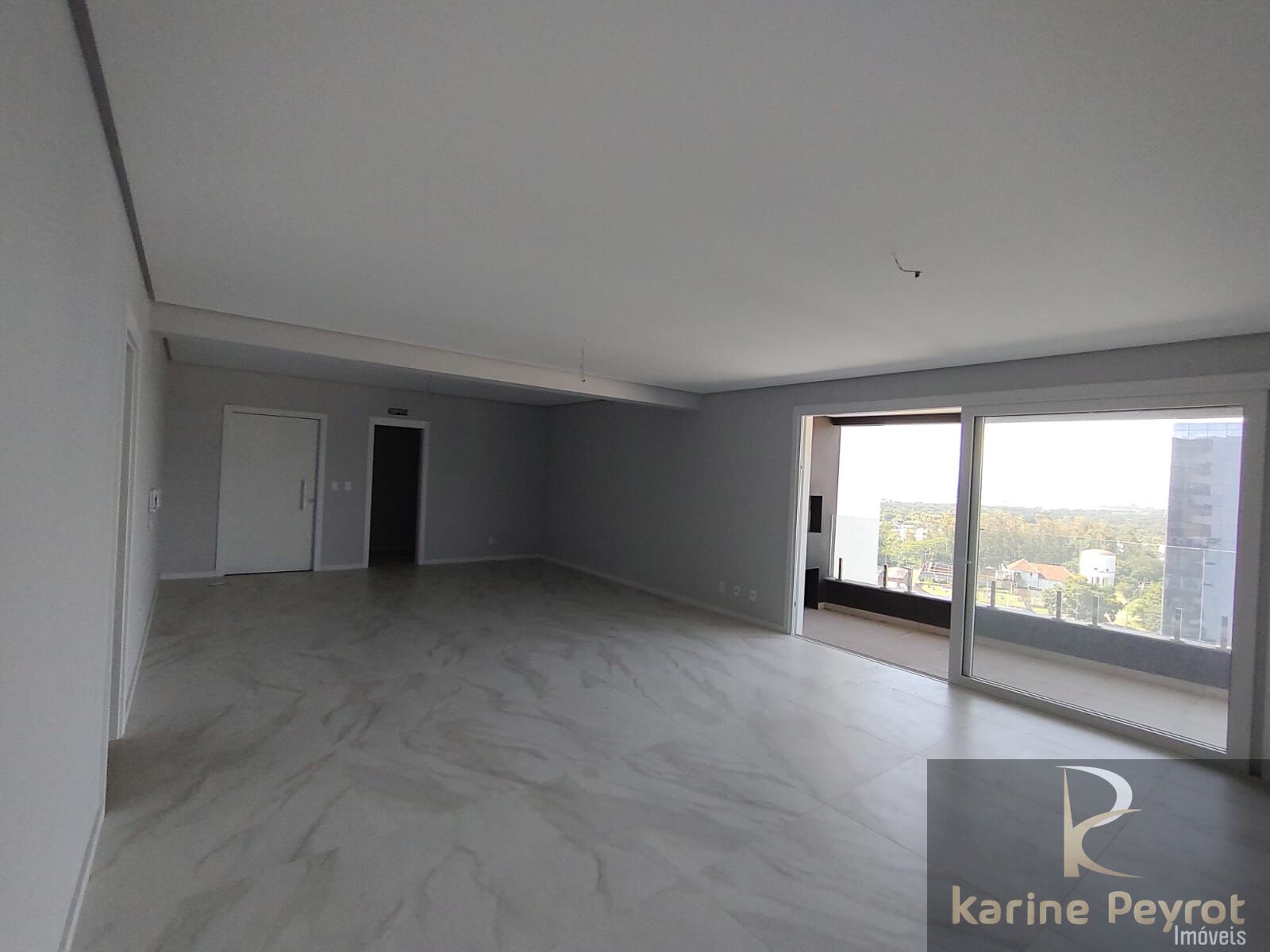 Apartamento à venda com 3 quartos, 185m² - Foto 13