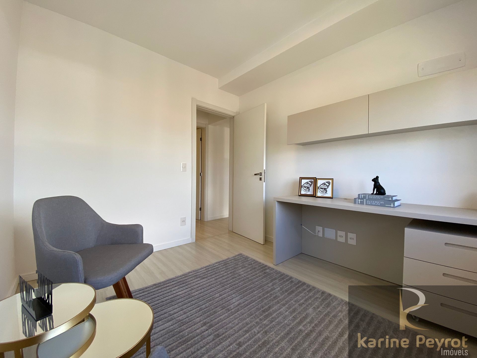 Apartamento à venda com 3 quartos, 101m² - Foto 10