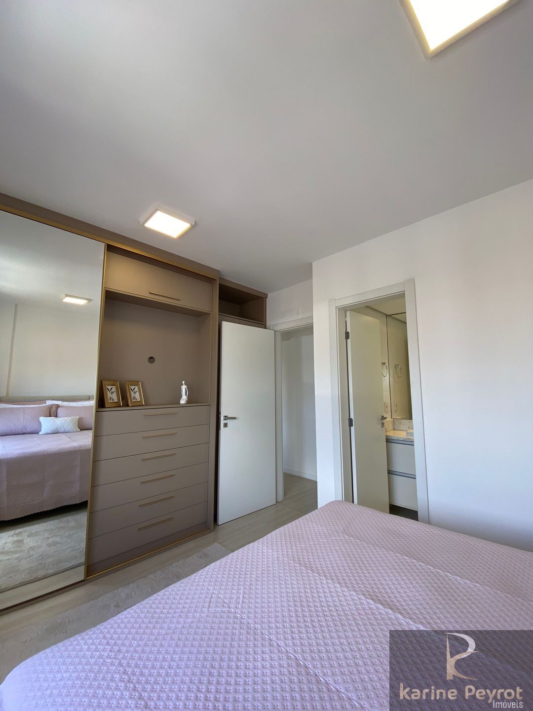 Apartamento à venda com 3 quartos, 101m² - Foto 19