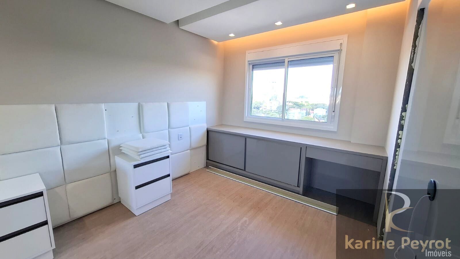 Apartamento à venda com 3 quartos, 91m² - Foto 11