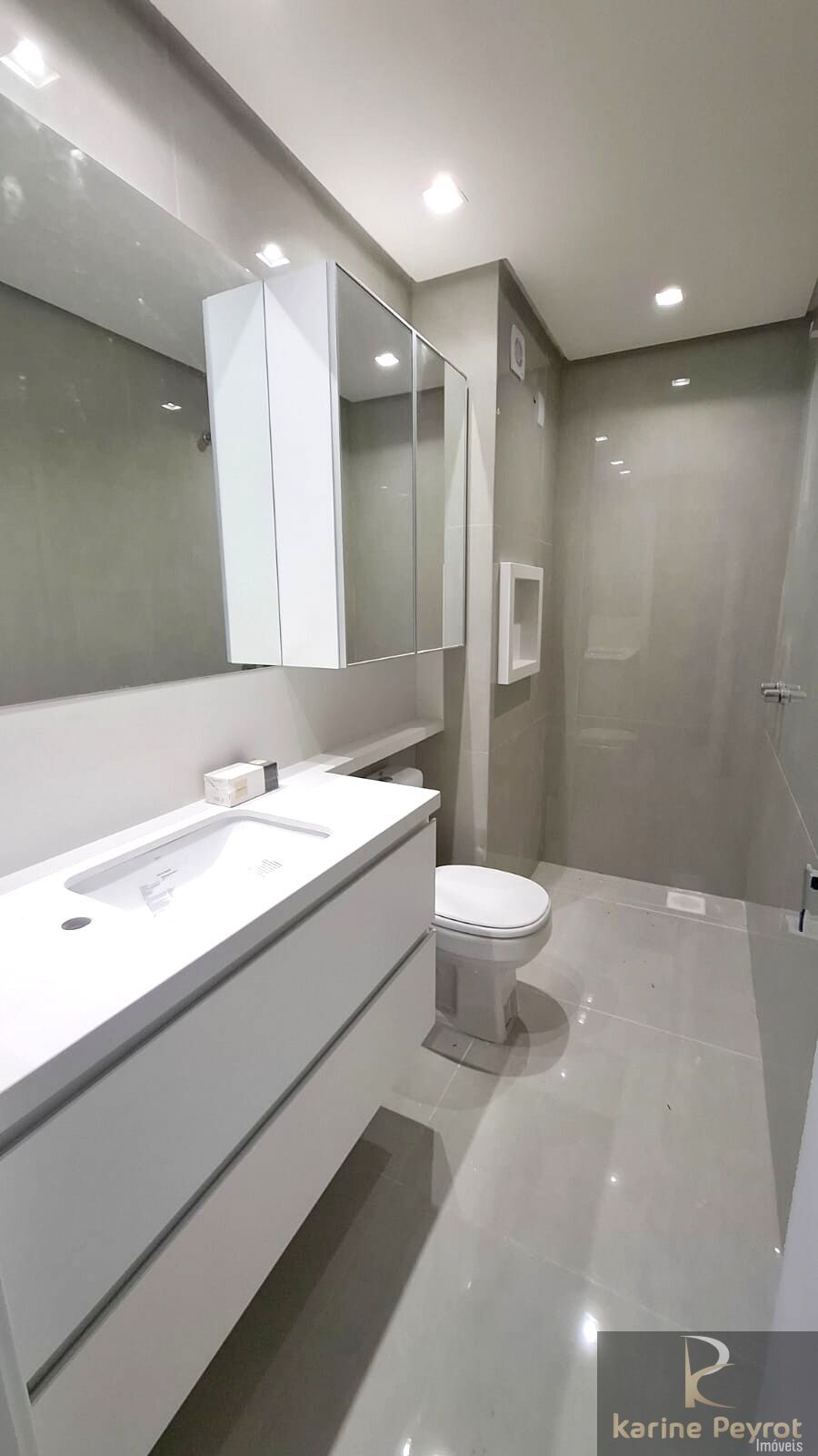 Apartamento à venda com 3 quartos, 91m² - Foto 3