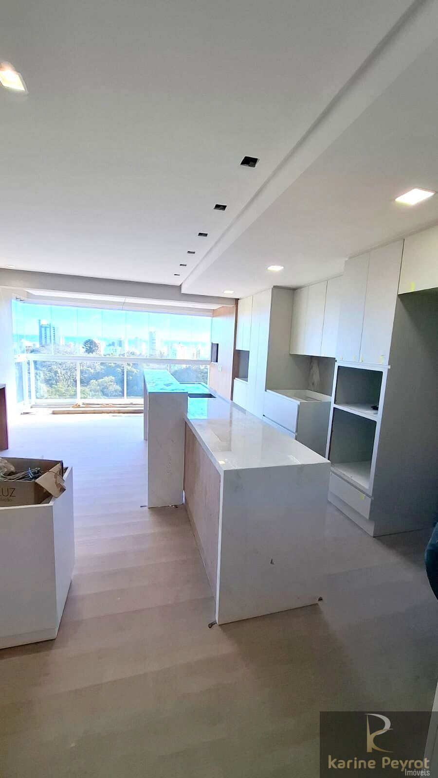 Apartamento à venda com 3 quartos, 91m² - Foto 17