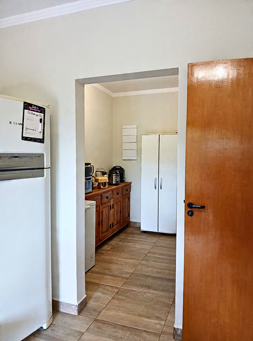 Casa, 4 quartos, 240 m² - Foto 23