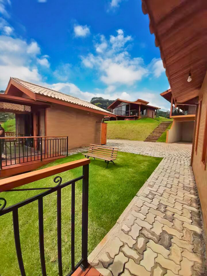 Casa, 4 quartos, 270 m² - Foto 4