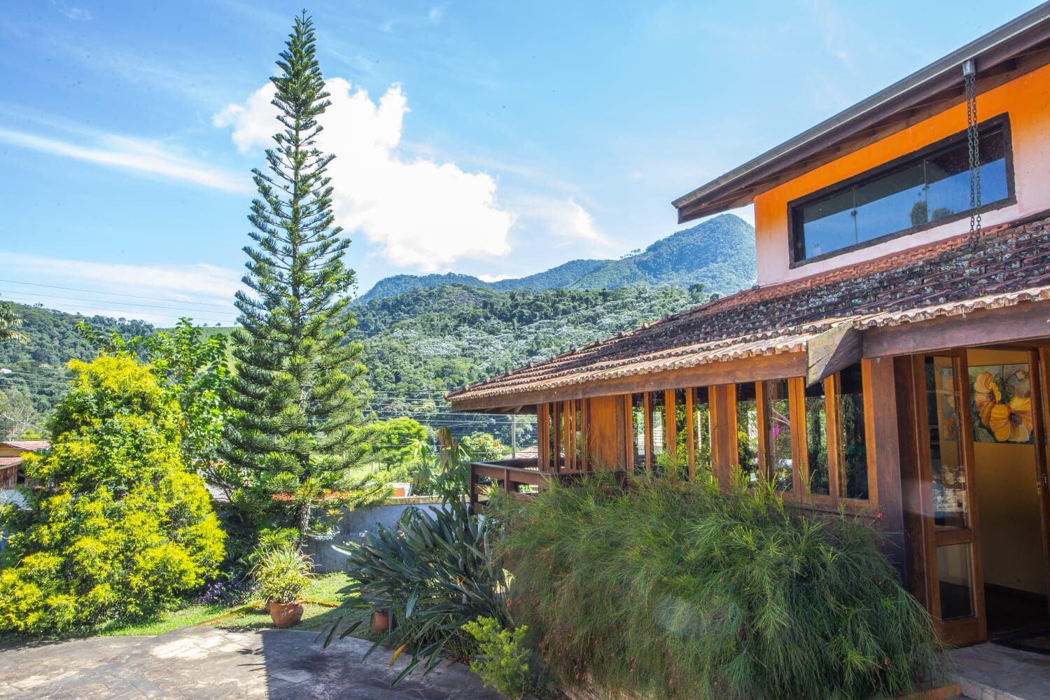 Hotel, 8 quartos, 900 m² - Foto 1