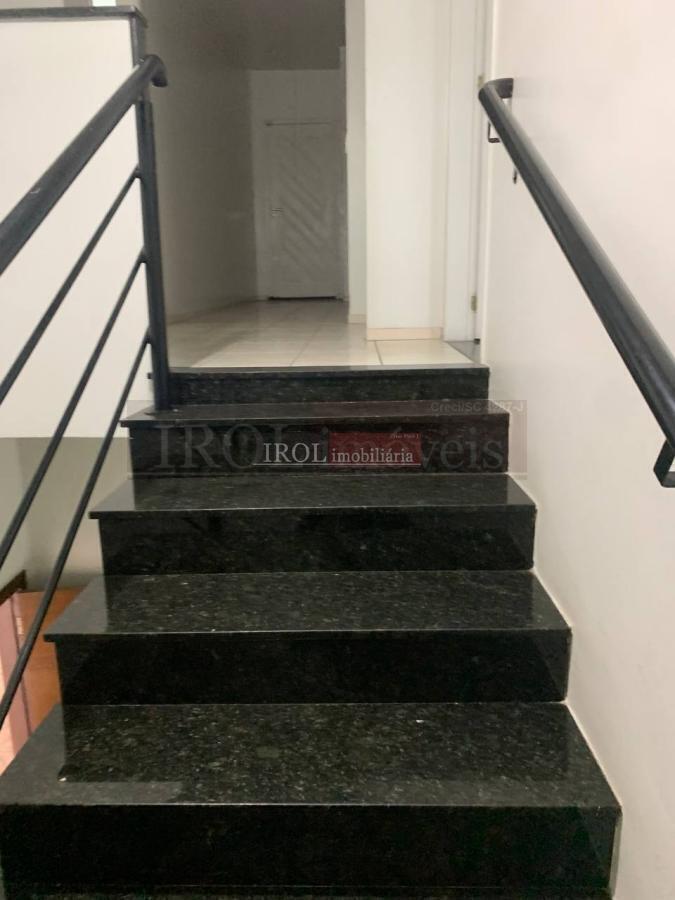 Sobrado à venda com 4 quartos, 349m² - Foto 18