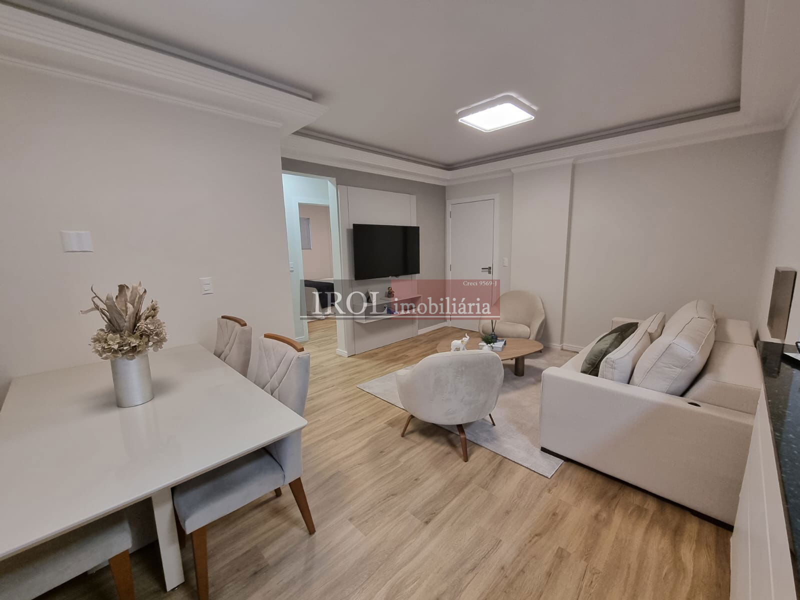 Apartamento à venda com 3 quartos, 86m² - Foto 2