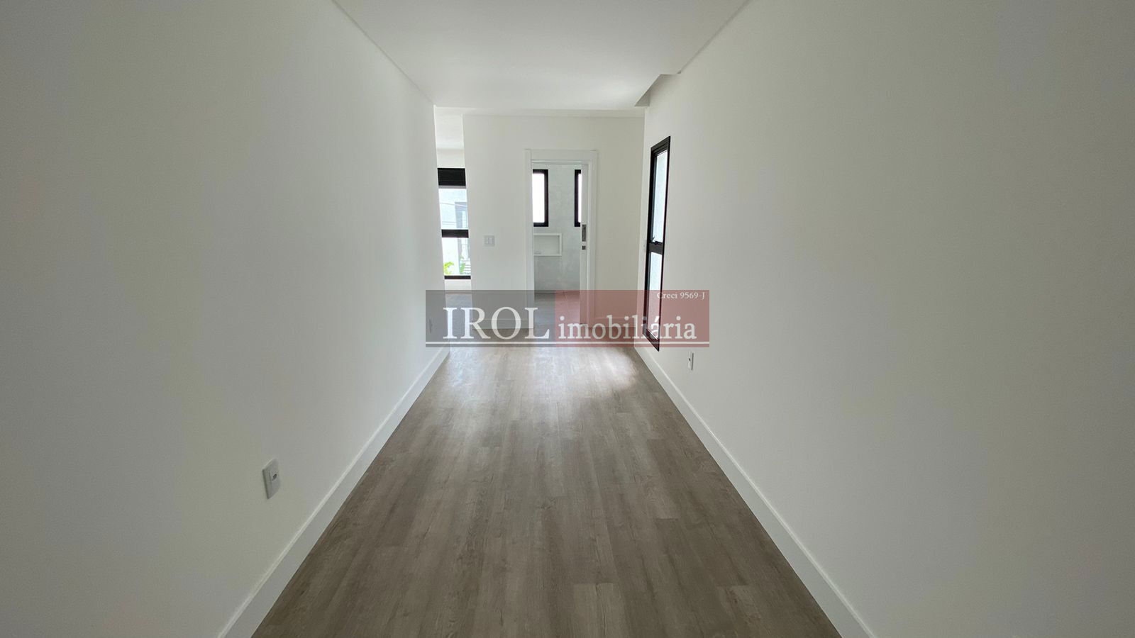 Casa à venda com 3 quartos, 262m² - Foto 10