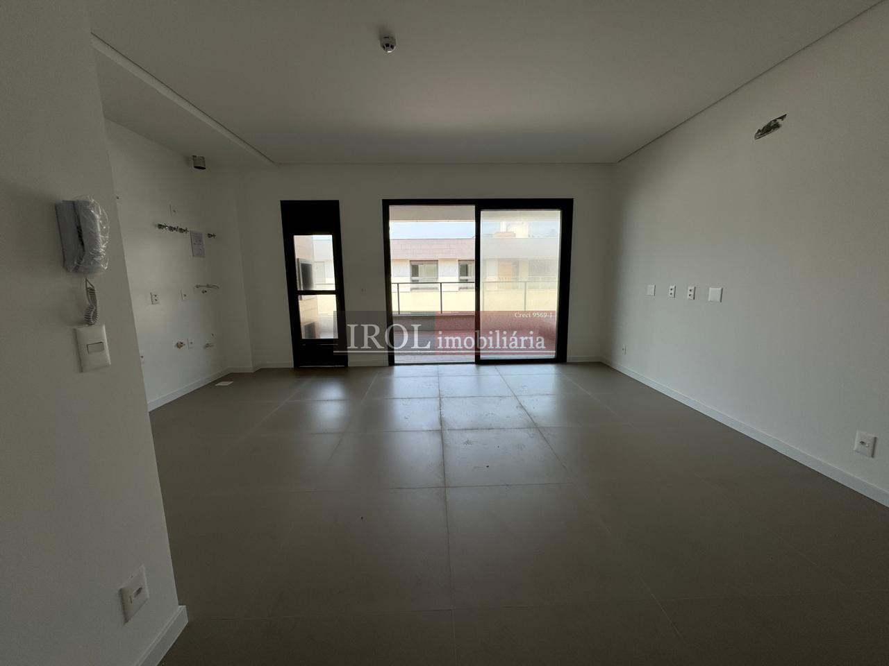 Apartamento à venda com 3 quartos, 180m² - Foto 5