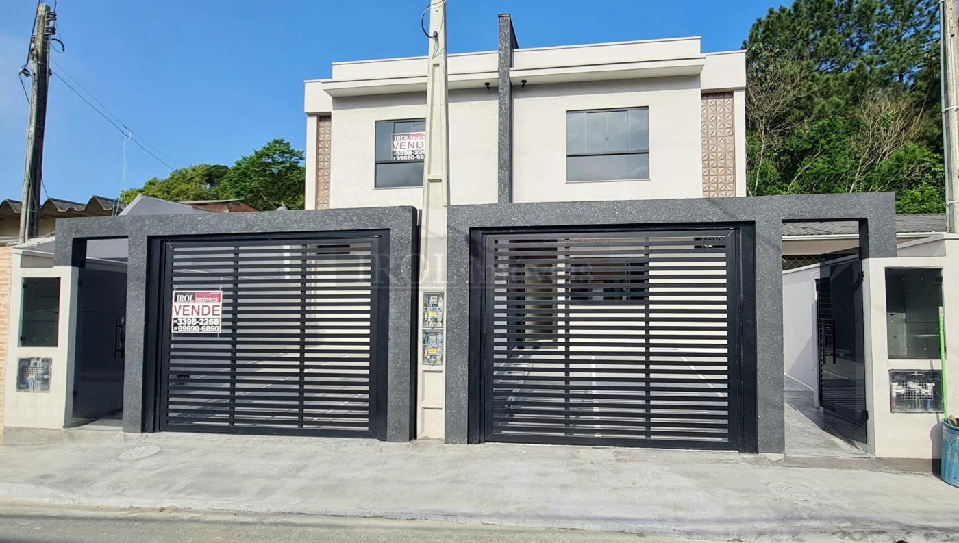 Sobrado à venda com 3 quartos, 120m² - Foto 1