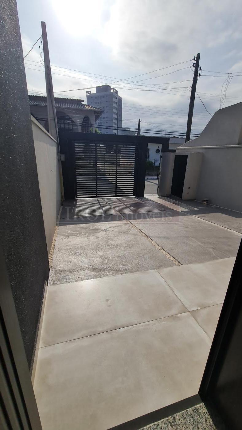 Sobrado à venda com 3 quartos, 120m² - Foto 2