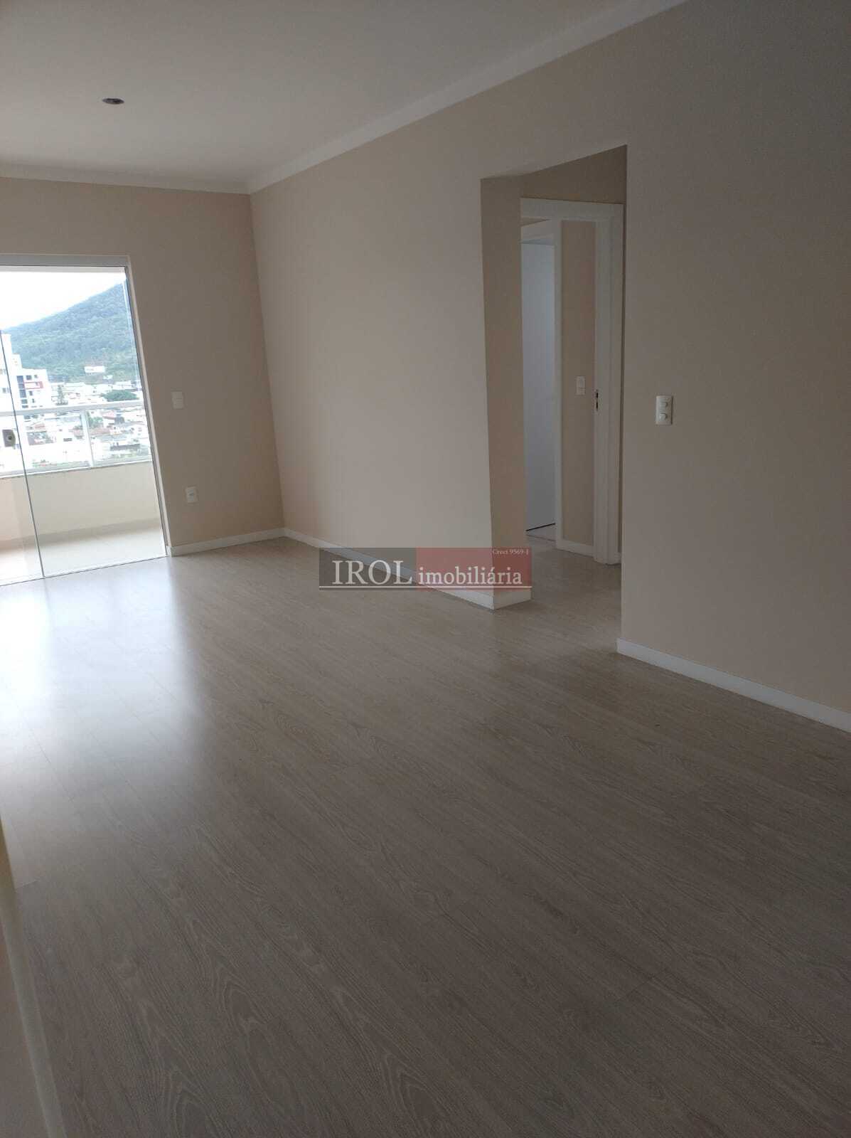 Apartamento à venda com 2 quartos, 70m² - Foto 7