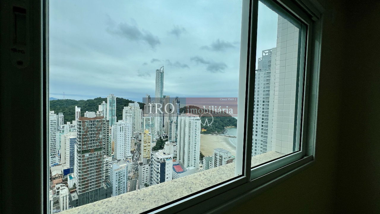 Apartamento à venda com 4 quartos, 228m² - Foto 12