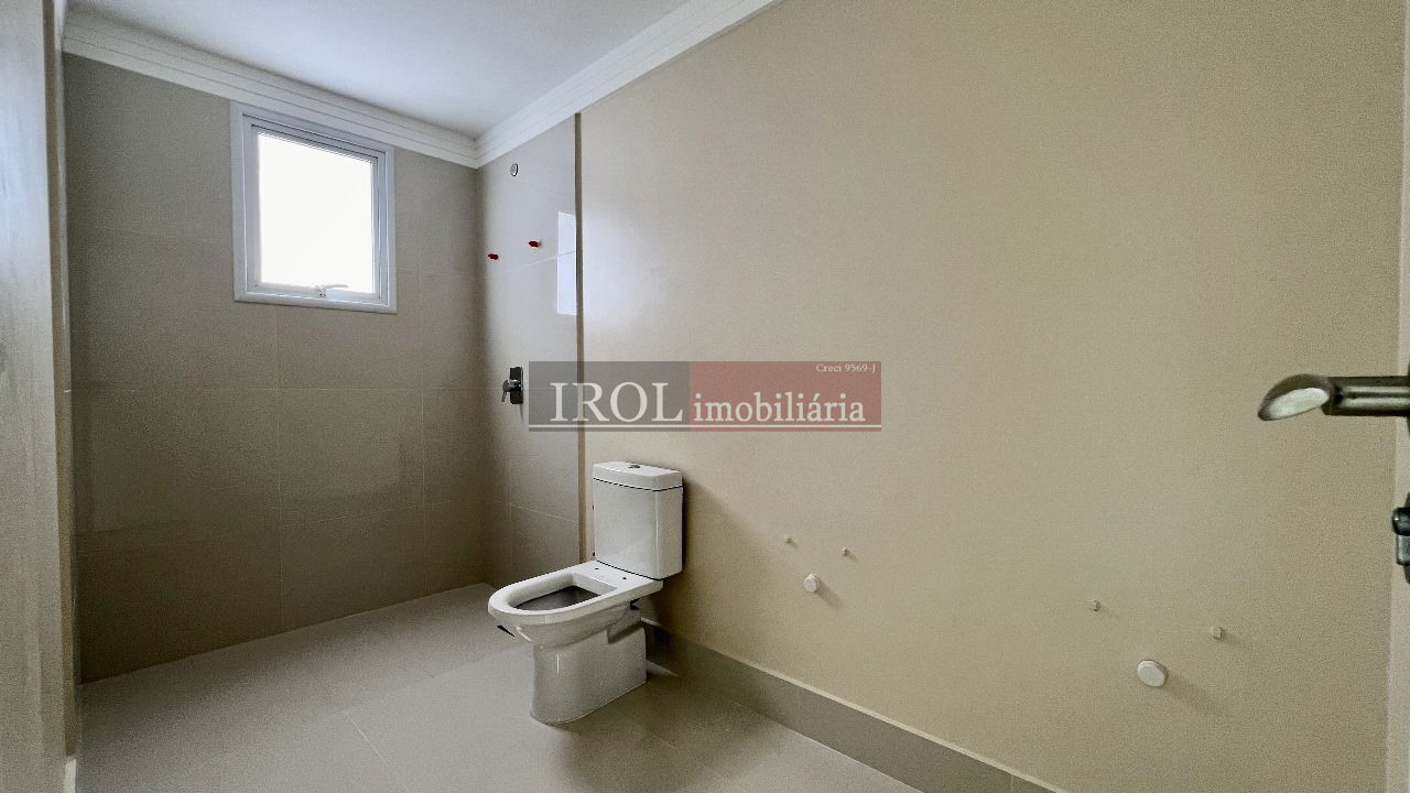 Apartamento à venda com 4 quartos, 228m² - Foto 13