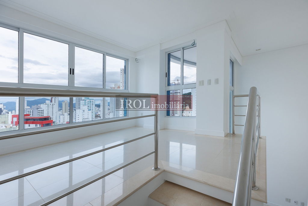 Apartamento à venda com 2 quartos, 252m² - Foto 6